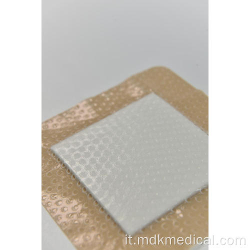 Dressamento in schiuma assorbente in silicone morbido 10x10cm per la cura della ferita